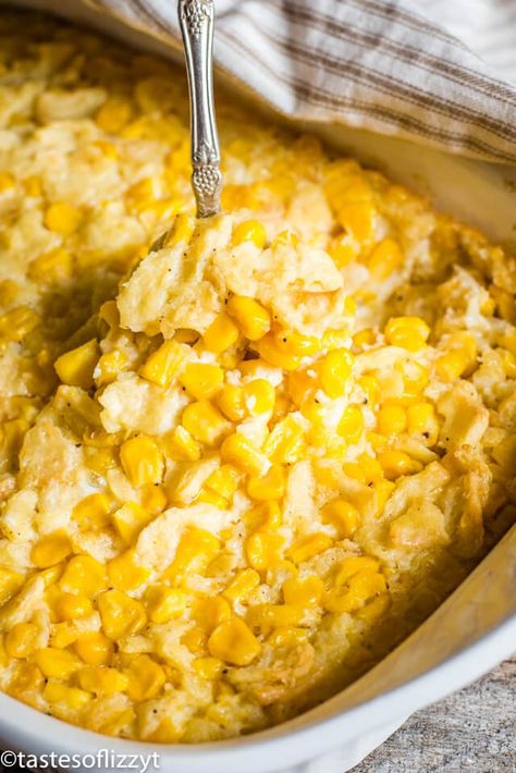 Baked Corn Recipes, Scalloped Corn Casserole, Easy Vegetable Side Dish, Scalloped Corn, Easy Corn Casserole, Corn Recipes Side Dishes, Easy Vegetable Side Dishes, Corn Casserole Recipe, Corn Dishes