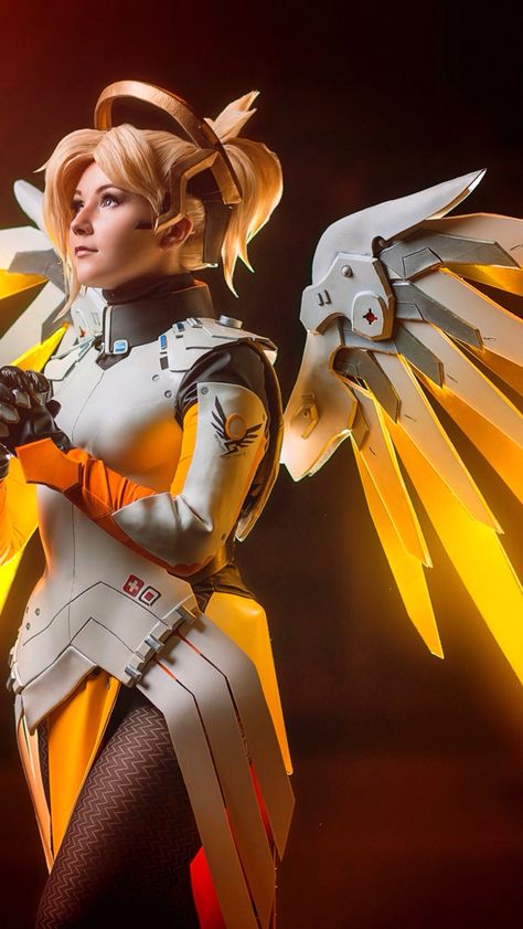 Mercy cosplay Mercy Reference, Witch Mercy Cosplay, Witch Mercy, Mercy Cosplay, Book Cosplay, Cameron Hair, Dream Cosplay, Mccree Overwatch, Overwatch Mercy