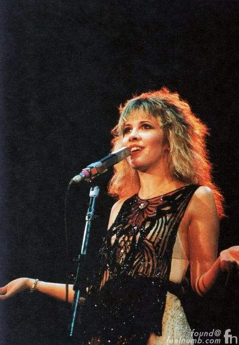 Stevie Nicks Stevie Nick, Stevie Nicks Style, Stephanie Lynn, Lindsey Buckingham, Stevie Nicks Fleetwood Mac, Lauren Hutton, Women Of Rock, White Witch, Gold Dust