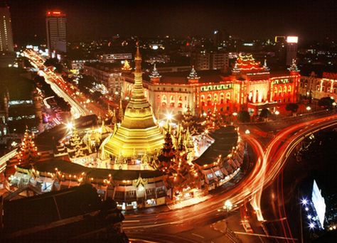 Sule Pagoda, Yangon Yangon City, Mouth Anime Aesthetic, Yangon Myanmar, Vietnam Airlines, Myanmar Travel, Golden City, Magical Land, Mysterious Places, Photoshop For Photographers