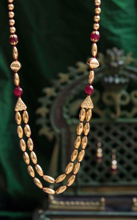 Dolki Beads Necklace, Navaratna Necklace, Dholki Beads, Fashion Jewelry Necklaces Gold, Temple Jewellery Earrings, Long Haram, Gold Pearl Jewelry, Neck Pieces Jewelry, Antique Necklaces Design