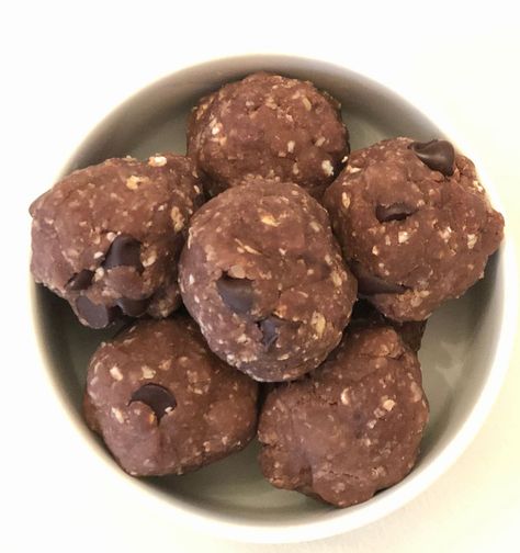 Chickpea Energy Balls, Chickpea Protein Balls, Chick Pea Dessert, No Bake Protein Energy Balls, Date Protein Balls, Chickpea Balls, Peanut Butter And Oatmeal, Protein Energy Balls, Chickpeas Protein