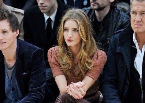 90s Hairstyles, Rosie Huntington Whiteley, Golden Girl, Grunge Hair, 가을 패션, Aesthetic Hair, Hair Looks, New Hair, Hair Inspo