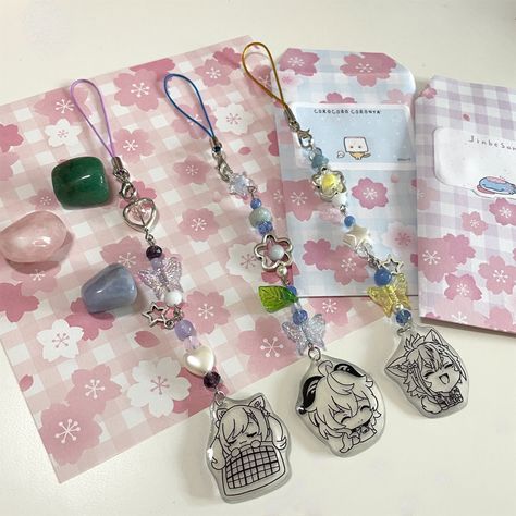 New Jeans Phone Charm, Cheap Handmade Harajuku Jewelry, Sawako Phone Charm, Genshin Keychain, Genshin Phone Charm, Studio Ghibli Phone Charm, Keychains Ideas, Message Bag, Charm Phone