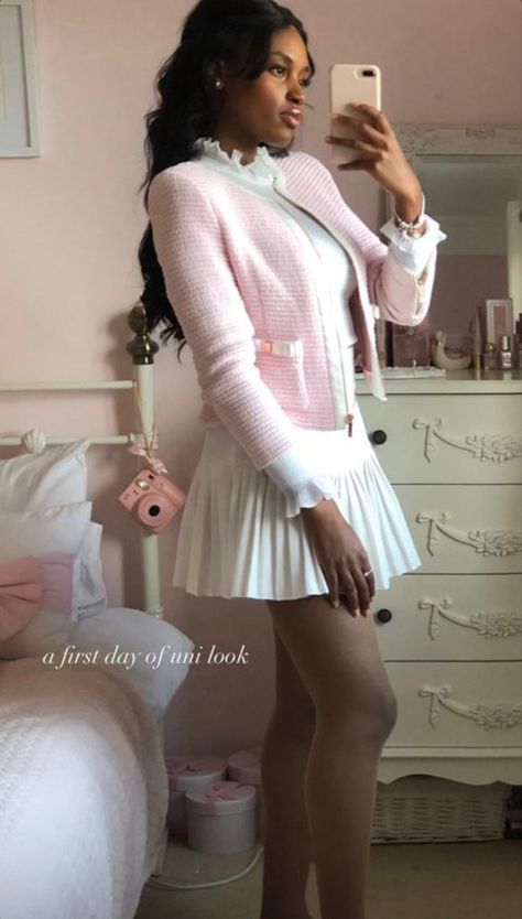 Soft Feminine Winter Outfits, Coquette Preppy Outfit, Preppy Elegant Outfits, Pink Girly Outfits Classy, Hyper Feminine Outfits Black Women, Romantic Academia Aesthetic Outfit Pink, Girly Preppy Outfits, Scholar Aesthetic Outfit, Preppy Black Women Aesthetic