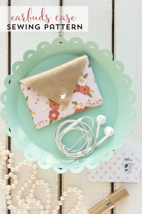 Free Sewing Pattern for a fabric and leather earbuds carrying case, would also be a great business card holder, by polkadotchair.com Simple Sewing Tutorial, Earbud Holder, Cute Business Cards, Polka Dot Chair, Ear Bud, Earbud Case, Diy Case, Earbuds Case, Cases Diy