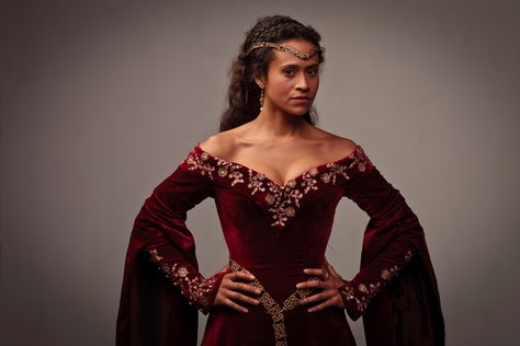 Angel Coulby, Elven Dress, Medieval Gown, Royal Dresses, Queen Dress, Medieval Clothing, Medieval Dress, Fantasy Dress, Ball Gown Dresses