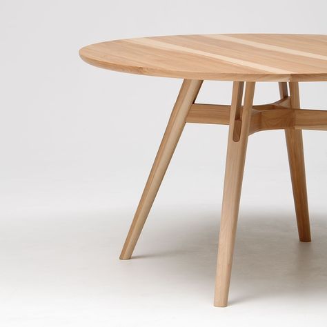 YON is a round table rich in wood quality, with four diverging legs that give it a lighthearted charm. The originality in the leg design not only provides a unique visual quality, but is highly functional in that it preserves a good amount of space for the legs of people sitting down. Designer Michael Schneider highly values its “strength and beauty made possible by subtle, precise Japanese woodcraft techniques.” YON pairs beautifully with a wide variety of chairs, giving an endless range o... Dining Table Japandi, Japandi Room, Modern Restaurants, Japandi Design, Modern Restaurant, Asian Design, House Supplies, People Sitting, Leg Design