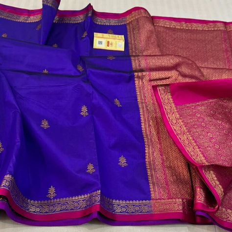 *Handwoven Banaras pure katan silk sarees* *Brocaded with copper zari *Piping border *Rich contrast pallu *Soft and smooth fabric *Full work on blouse *Silk mark certified* #silkmarkcertified Please WhatsApp us for more details 088815 51636 Resellers join this intro group to get joined daily updates group https://chat.whatsapp.com/DAsWuzqWV446k3moPShjpq __________________________________________ #Sarees #Indiansarees #Designersarees #Traditionalsarees #Bridalsarees #Weddingsarees #... Work On Blouse, Blouse Silk, Katan Silk, Traditional Sarees, Bridal Saree, Indian Sarees, Saree Wedding, Silk Blouse, Saree Designs