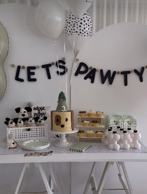 Dalmatian Party, Birthday Inspo, Rings Simple, Dalmatian, 2nd Birthday, Birthday Party Themes, Kids Birthday, First Birthdays, Birthday Party