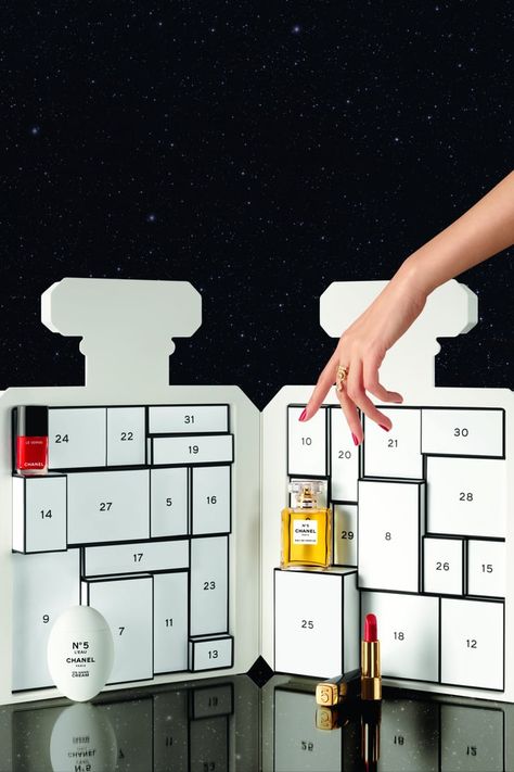 See What's Inside Chanel's No.5 Advent Calendar Avent Calendar, Pr Kit, Holiday Fragrance, Christmas Shoot, Advent Calenders, Creative Box, Christmas Calendar, Calendar Gifts, Visual Identity Design