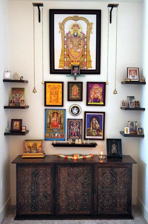 Diy Ganpati, Pooja Stand, Traditional Decor Southern, Home Ganpati, Traditional Bedroom Design, Indian Wall Decor, Gallery Wall Ideas, Indian Room, Target Inspired Home Decor