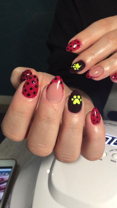 Miraculous Nails Ideas, Mlb Nails, Miraculous Ladybug Nail Art, Miraculous Ladybug Nails, Ladybug Nail Art, Ladybug Nails, Anime Nails, Really Cute Nails, Dream Nails