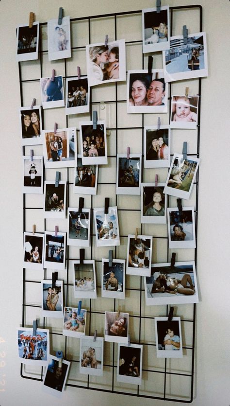 Polaroid Photo Wall Ideas, Photowall Ideas Bedroom, Polaroid Display Ideas, Instax Wall, Polaroid Wall Decor, Photography Studio Spaces, Photowall Ideas, Wedding Photo Display, Photo Wall Display