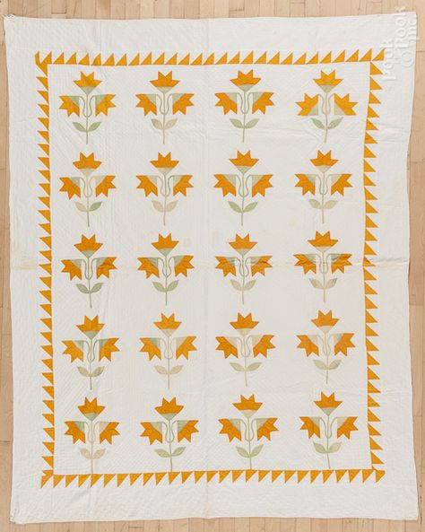 Carolina Lily Quilt, Cheddar Quilts, Orange Quilts, Carolina Lily, Creative Quilts, Eagle Quilt, Spring Sewing, Feather Quilt, Quilt Applique