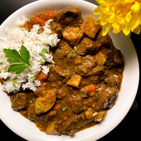 Cajun Beef Stew, Southern Beef Stew, Cajun Beef, Veal Stew, Cajun Creole Recipes, Beef Stew Crockpot, Ground Chicken Recipes, Beef Cheeks, Crockpot Recipes Beef