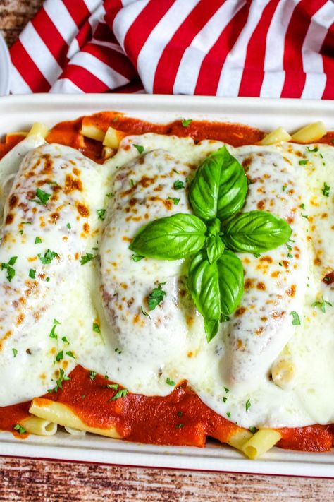 Baked Chicken With Provolone and Ziti Chicken Provolone, Provolone Recipes, Healthy Casserole Recipes, Baked Chicken Parmesan, Supper Ideas, Healthy Casseroles, Boneless Chicken Breast, Baking Pan, Provolone