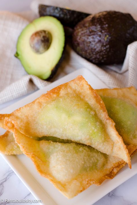 Avocado Wontons Avocado Wontons, Dynamite Recipe, Easy Appetizers For A Party, Easy Party Appetizers, Appetizers For A Party, Fun Appetizers, Pescatarian Meals, Homemade Appetizer, Yummy Bites