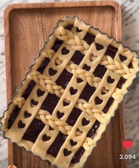 Cute Pie Crust Designs Easy, Cherry Pie Designs, Pie Topping Designs, Cute Pie Crust Designs, Easy Pie Designs, Fancy Pie Crust Designs, Apple Pie Crust Designs, Cute Pie Crust, Heart Shaped Pie