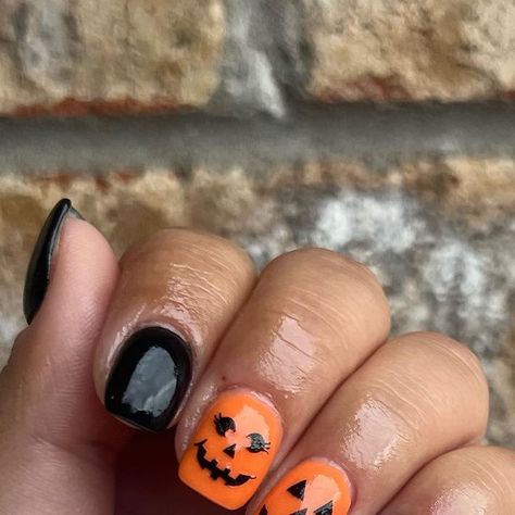 Jackolantern Nails, Jack O Lantern Nails, French Tip Halloween, Stiletto French Tip, Halloween Fake Nails, Nails Short Medium, Medium Stiletto, Acrylic Nail Supplies, Mani Nails