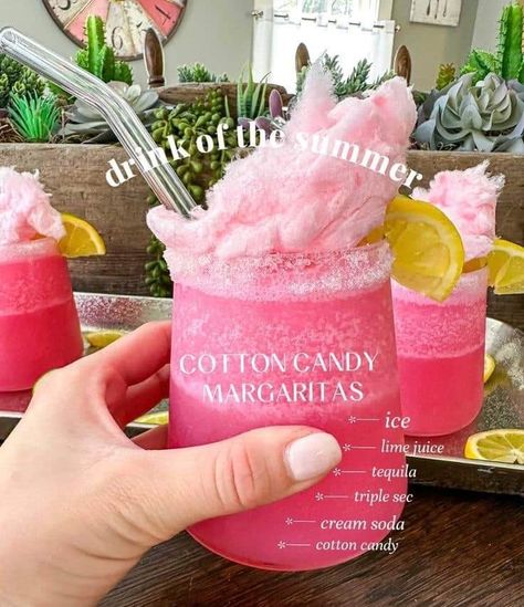 Pink Alcoholic Drinks For A Party Tequila, Healty Shots, Bebidas Asthetic, Hosting Food, Umbrella Drinks, Cafe Idea, Fun Drink Recipe, Jello Shot, Thanksgiving Menu Ideas