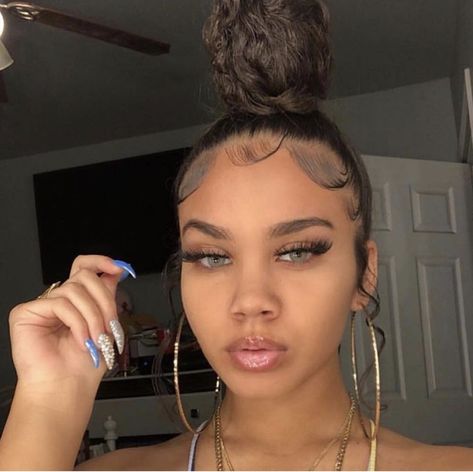 Messy Bun Outfit, Earrings Outfit, Big Hoop Earrings, Girl Haircuts, Baddie Hairstyles, Different Hairstyles, Earrings Black, Black Girls Hairstyles, Weave Hairstyles