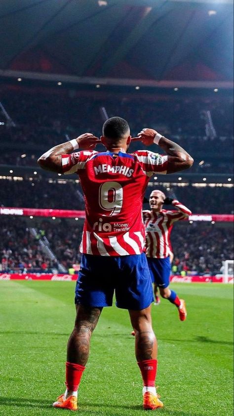 Memphis Depay Wallpapers, Depay Memphis, Manchester United Old Trafford, Benfica Wallpaper, Fc Barcelona Wallpapers, Football Players Photos, King Lebron, Memphis Depay, Fifa Football