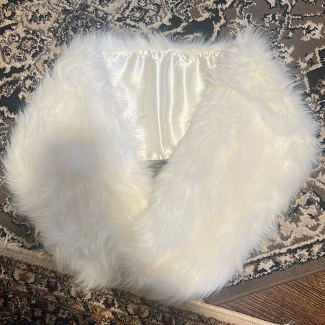 One Size, Over The Shoulder. Never Worn White Fuzzy Shawl, Puff Outfit, White Faux Fur Shawl, Fluffy Shawl, Faux Fur Shawl, Fur Shrug, Homecoming Ideas, Vegas Party, Fur Shawl