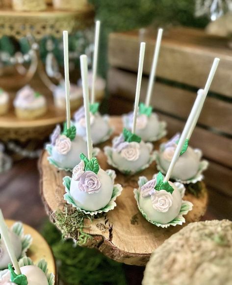 Andrea’s Enchanted Forest | CatchMyParty.com Forest Cake Pops, Enchanted Forest Wedding Cake, Cake Quinceanera, Enchanted Forest Cake, Wedding Cake Forest, Quinceañera Party Ideas, Enchanted Forest Quinceanera, Enchanted Forest Birthday Party, Enchanted Forest Birthday