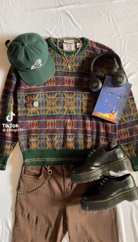 Masculine/guy downtown outfit inspo Fall Outfits Aesthetic Man, Men Earthy Fashion, Upcycled Clothes For Men, Folk Aesthetic Outfit Men, Fall Vintage Outfits Men, Indie Winter Outfits Men, Earthy Fashion Men, Casual Earthy Outfits Men, Artsy Guy Outfits