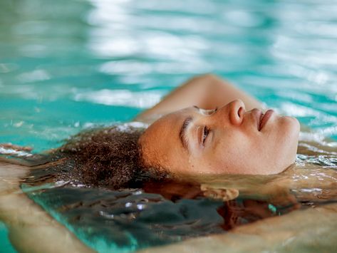 Black Swimmers, Hormonal Imbalance Symptoms, Swimmers Hair, Freestyle Swimming, Insulin Therapy, Cushings Syndrome, Shaved Hairstyles, Balance Your Hormones, Olympic Swimmers