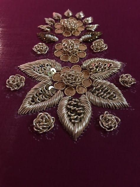 embroidery ideas Zardozi Flower Embroidery, Zardozi Embroidery Designs Motif, Zardozi Work Design Gold Embroidery, Handwork Embroidery Design Suits, Hand Work Embroidery Suits, Zardosi Embroidery, Gold Work Embroidery, Hand Work Design, Embroidery Fashion Detail