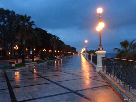 Lungomare Reggio Calabria - alba Calabria Italy, Mia Bella, Calabria, Sardinia, Early Morning, Screen Shot, Cn Tower, Sicily, Places To Visit