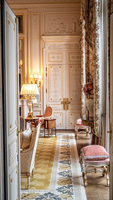 Raphael Metivet on Instagram: "Imagine waking up in the timeless Windsor Suite at the @ritzparis, with a splendid view on the Colonne Vendôme 🤩💫 • • • #ritzparis #leritzcestparis #ritz #thisisparis #igersparis #parismaville #parisjetaime #パリ #파리 #Париж #巴黎 #exploreparis #parisianlife #parisianvibes #placevendome #vieparisienne #parisvibes #parismonamour #parisianstyle #emilyinparis #luxuryhotel #forbestravelguide #hello_france #visitparis #ig_paris #luxurylifestyle #vendome #interiordesign" Raphael Metivet, Beige Living Room Decor, Ritz Hotel, Billionaire Life, Ritz Paris, English Interior, Paris Luxury, Beige Living Rooms, Parisian Life