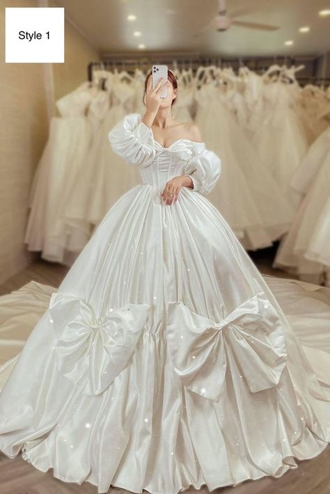 White princess long or short sleeves satin ball gown wedding dress with bow or lace White Long Party Dress, Plus Size Ball Gown Wedding Dresses, Long Sleeve Princess Wedding Dress, White Princess Gown, Fluffy Princess Dress, Thing Aesthetic, Tsitp Dr, Satin Ball Gown Wedding Dress, Fluffy Wedding Dress