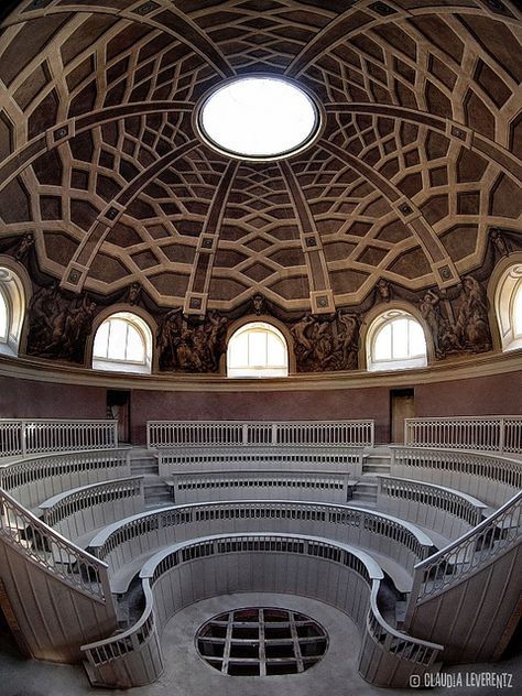 Scene Structure, Theater In The Round, Victorian Set Design Theatre, Dark Academia Auditorium, Museum Auditorium, Victorian Operating Theatre, Roof Skylight, Theater Architecture, Insane Asylum