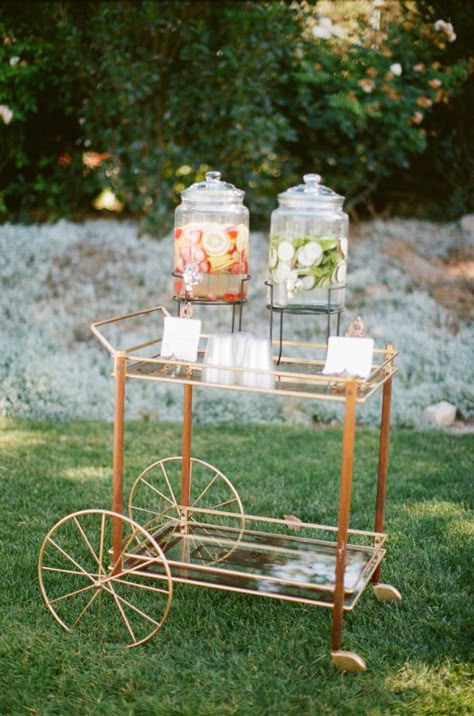 #Vintage #Cart #Wedding #Drink #Station #Wedding #Welcome #Drink #Wine | photography by http://beauxartsphotographie.com/ Refreshment Station Wedding, Drink Cart Wedding, Wedding Drink Cart, Water Station Wedding, Welcome Drink Ideas, Wedding Lemonade, Drinking Station, Drinks Cart, Station Photography