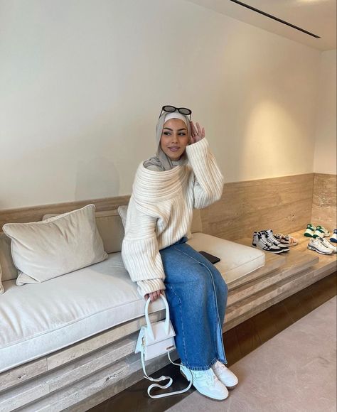 Style Jean Skirt, Hijabi Streetwear, Modest Outfits Muslim, Pretty Fits, Outfit Reference, Hijab Fashion Summer, Hijabi Fits, Modest Dresses Fashion, Modest Clothes