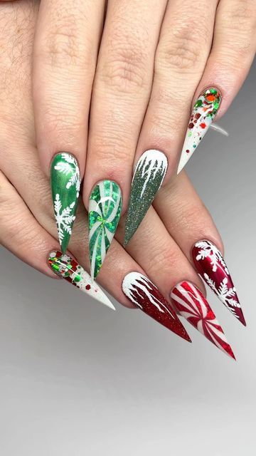 The Grinch Acrylic Nails, Red And Green Xmas Nails, Green Red And White Nails, Christmas Nails Red Green White, Red Green And White Christmas Nails, Clear Christmas Nails, Red Green Christmas Nails, Red And Green Christmas Nail Designs, Green Glitter Christmas Nails