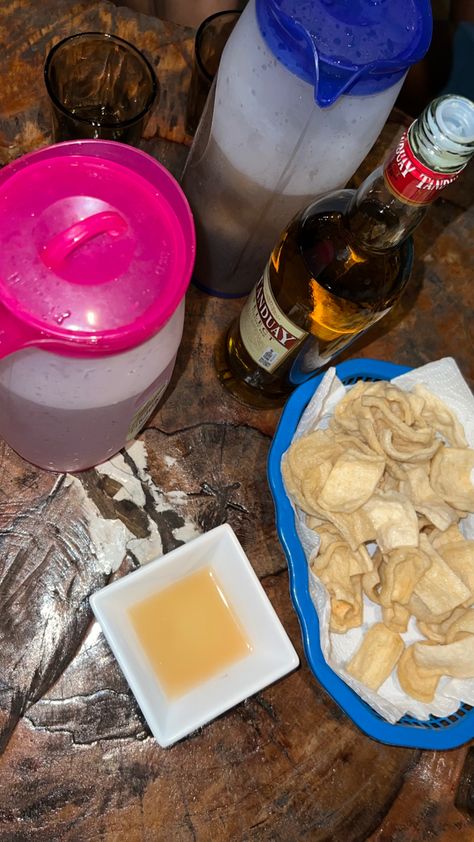 Tanduay Ice Prank, Drinking With Friends Fake Story, Tanduay Select Prank, Tanduay Select, Alcoholic Snapchat, Alcohol Pictures, Drinks Pictures, Alcoholic Drinks Pictures, Beer Pictures