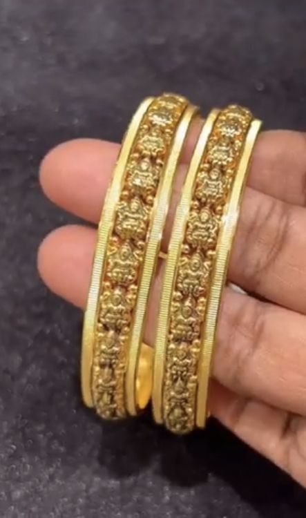 Trendy lakshmi kasu bangles in 30 grams Lakshmi Bangles Gold, Kasu Bangles, Lakshmi Bangles, Plain Gold Bangles, Free Watercolor Flowers, Kids Gold Jewelry, Stone Bangles, Half Saree Lehenga, Saree Lehenga