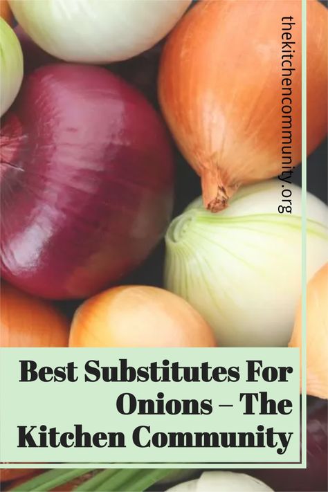 The humble onion can be found in almost every kitchen and remains a staple in everyday cooking. As well as being incredibly juicy and acidic, onions are delicious and are great for bulking up pasta dishes or served raw in a summer salad. However, it may come as a surprise to know that some people avoid eating onions for all sorts of reasons. Food Substitutes, Onion Juice, Clam Recipes, Food Substitutions, Ingredient Substitutions, Cooking Food, Juicing Recipes, Summer Salads, Red Onion