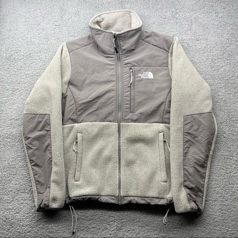 The North Face Denali Fleece Jacket Light Gray Nvlty Jacket, Northface Outfit, Boys Outfits Aesthetic, Polar Jacket, Sweater Outfits Men, The North Face Fleece Jacket, North Face Outfits, Fleece Outfit, North Face Denali