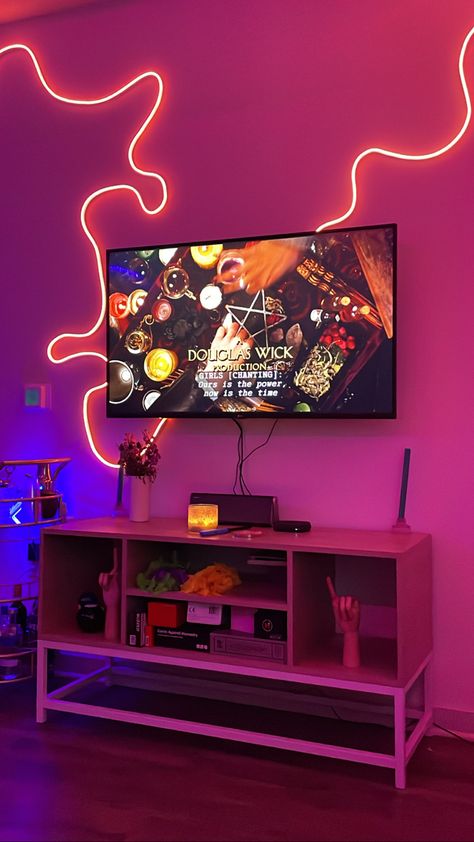 Neon Light Living Room Decor, Led Sign In Living Room, Led Sign For Living Room, Lights Behind Tv, Movie Room Neon Sign, Tv Set Up Bedroom Neon, Small Game Rooms, Bedroom Ideas For Small Rooms Cozy, Neon Bedroom