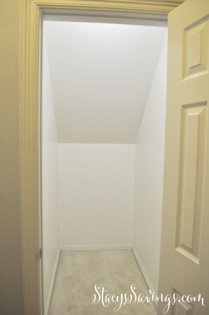 Under Stairs Closet Shelves, Diy Closet Under Stairs, Understairs Storage Closet Ideas, Under The Stairs Storage Ideas, Shelving Under Stairs, Under The Stairs Closet Ideas, Under Stairs Closet Organization, Storage Closet Ideas, Under Stairs Storage Closet