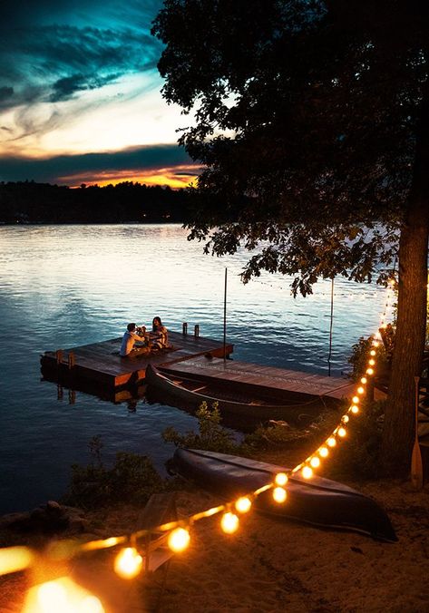 Family picnic ~ exploring the Italian countryside New England Aesthetic, Cosy Aesthetic, Sarah Vickers, Summer Cabin, Cabin Aesthetic, Classy Girls Wear Pearls, Camping Aesthetic, Country Cottage Decor, Summer Lake