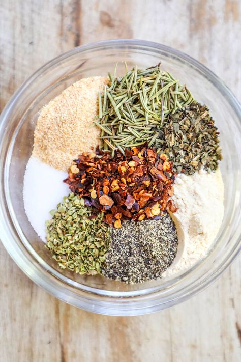 Tuscan Seasoning · Easy Family Recipes Tuscan Seasoning Blend, Tuscan Spice Blend, Seasoning Ground Turkey, Tuscan Seasoning Recipe, Tuscan Seasoning, Homemade Seasoning, Easy Family Recipes, Spice Blends Recipes, Baking Homemade