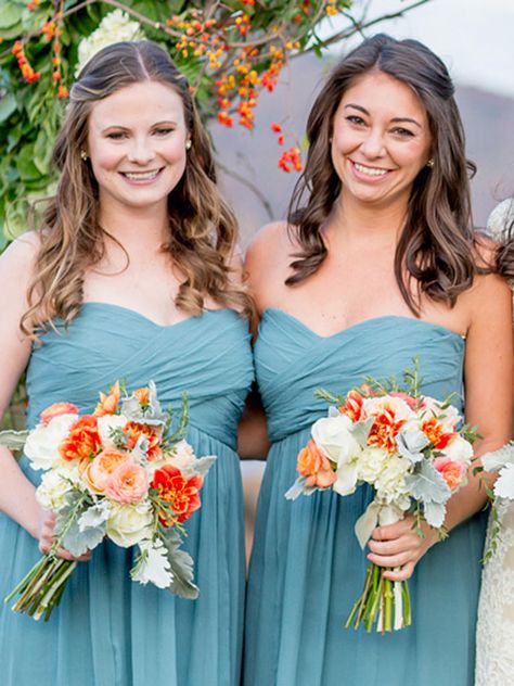 Simple bridesmaid hairstyles for a strapless dress neckline Simple Bridesmaid Hairstyles, Hairstyles For Long Dresses, Wedding Hairstyles For Strapless Dress, Strapless Wedding Dress Hair, Strapless Dress Hairstyles, Bridemaids Hairstyles, Wedding Hairstyles Bridesmaid, Bridesmaid Hair Long, Simple Wedding Hairstyles