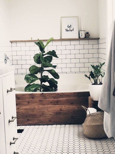 Bathtub face lift Bathtub Wood Panel Cover, Cheap Bath Tub Ideas, Tub Wrapped In Wood, Wood Paneling Around Tub, Tub Face Ideas, Side Of Bathtub Ideas, Big Bathtub Decor Ideas, Rental Bathtub Makeover, Colored Bathtub Ideas