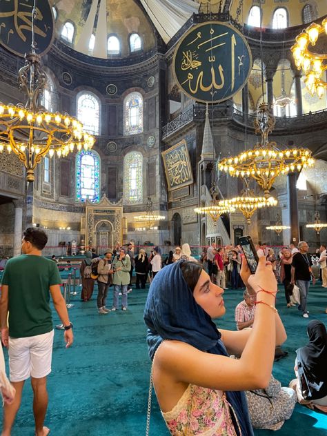 turkey hagia sofia mosque istanbul travel Haya Sofia Istanbul Turkey, Hagia Sofia Istanbul, Istanbul Turkey Outfit, Turkey Mosque, Turkey Outfits, Hagia Sofia, Hagia Sophia Istanbul, Istanbul Travel, Hagia Sophia